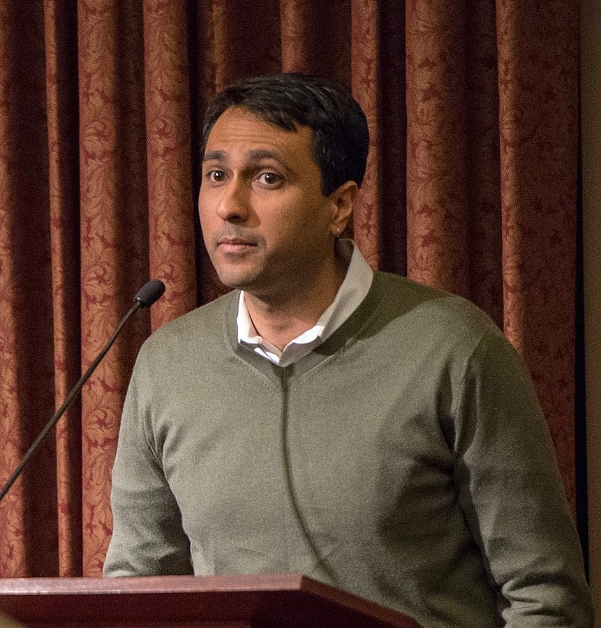 Eboo Patel, founder and president of Interfaith Youth Core, giving a lecture at Roanoke College in February 2013.