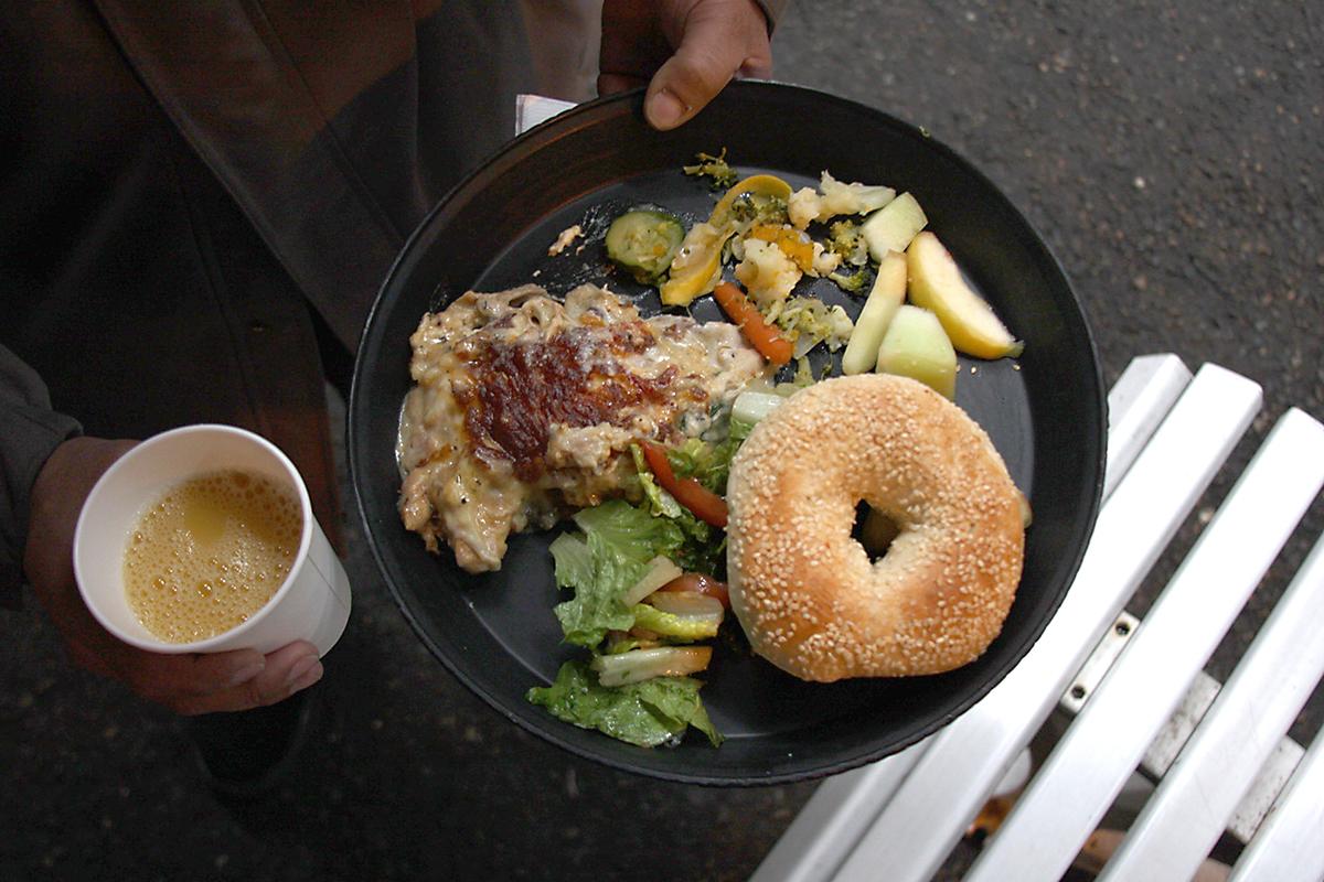 House Bill 1076 isn’t sitting well with food providers, such as Operation: Sack Lunch, a nonprofit that serves meals to homeless people. Photo by Jon Williams, Real Change